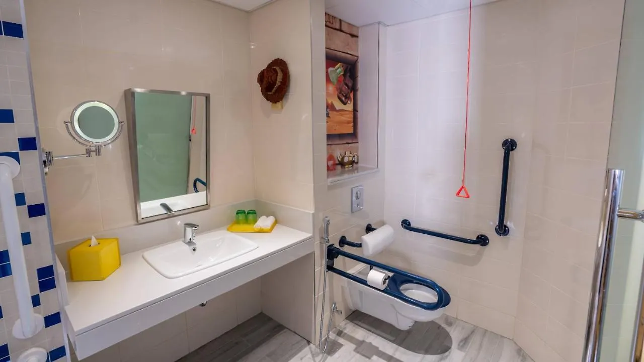 Legoland Hotel Dubai 4*,